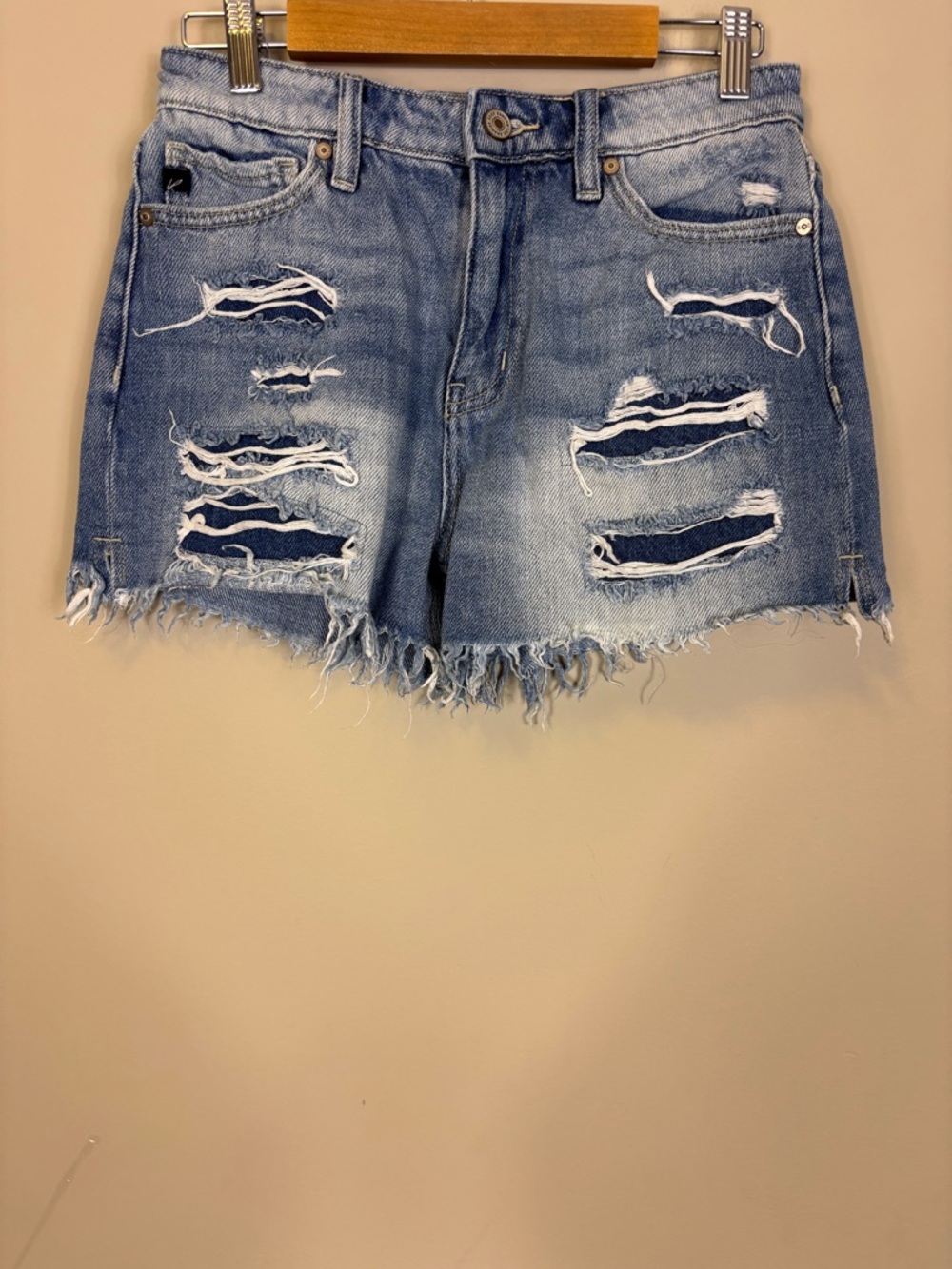 KanCan Distressed High Waisted Denim Jean Shorts 25‎